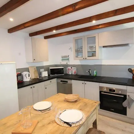 Maison De Caractere Renovee Avec Jardin, Proche Puy Mary Et Activites Nature, Auvergne - Fr-1-742-523 Casa vacanze