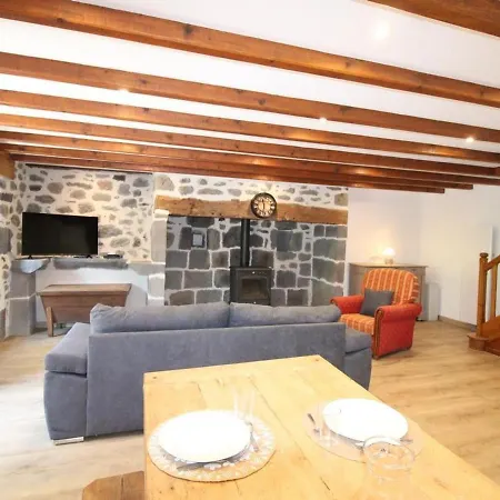 Maison De Caractere Renovee Avec Jardin, Proche Puy Mary Et Activites Nature, Auvergne - Fr-1-742-523 *