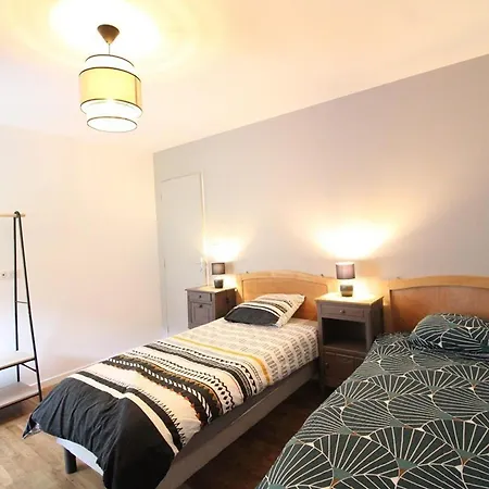 Maison De Caractere Renovee Avec Jardin, Proche Puy Mary Et Activites Nature, Auvergne - Fr-1-742-523 Moussages